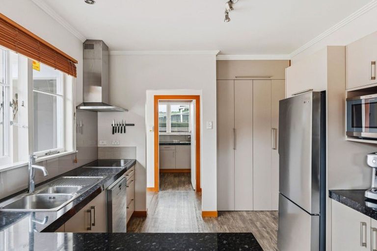 Photo of property in 15 Kelvin Street, Inner Kaiti, Gisborne, 4010