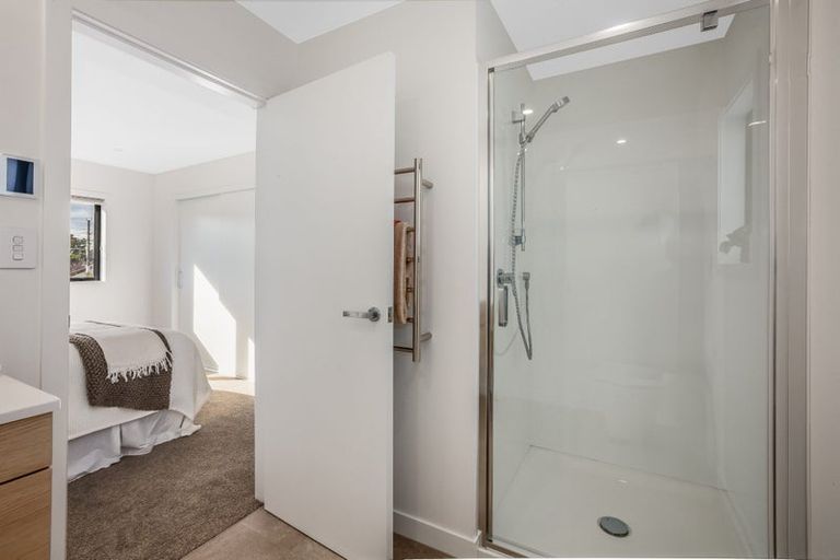 Photo of property in 12b Leighton Avenue, Waiwhetu, Lower Hutt, 5010