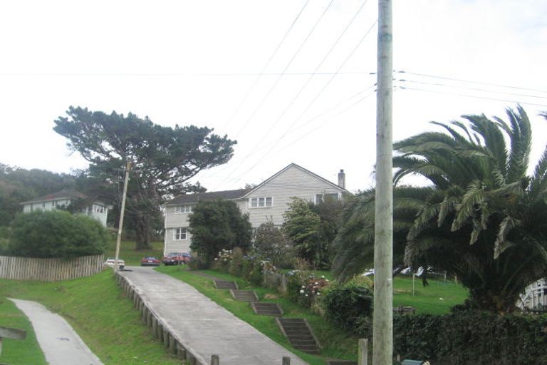 Photo of property in 12 Thompson Grove, Ranui, Porirua, 5024