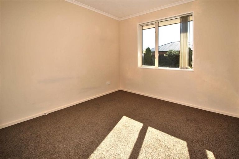 Photo of property in 44 Puhara Avenue, Parklands, Christchurch, 8083