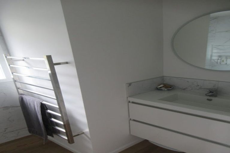 Photo of property in 57 Miromiro Road, Normandale, Lower Hutt, 5010