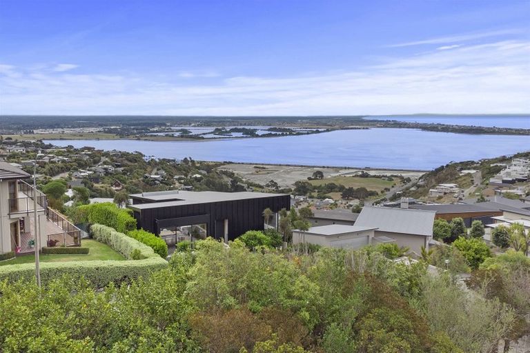 Photo of property in 121 Glenstrae Road, Redcliffs, Christchurch, 8081