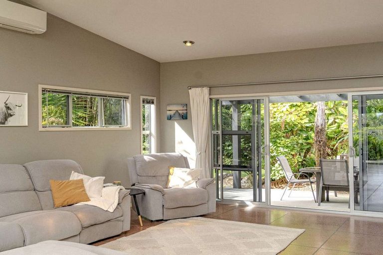 Photo of property in 4 Cochrane Drive, Kerikeri, 0230