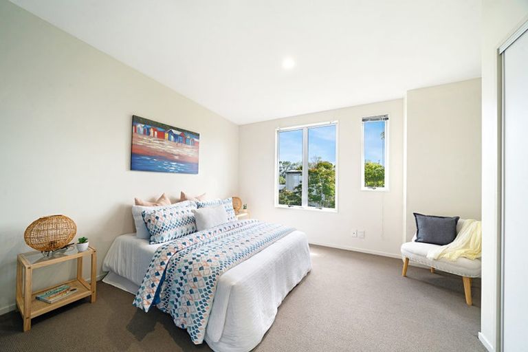 Photo of property in 49 Albionvale Road, Glen Eden, Auckland, 0602