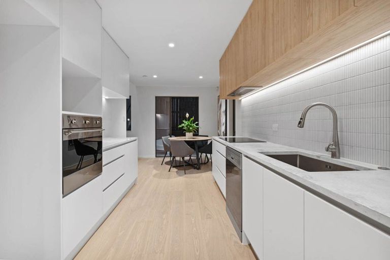 Photo of property in 9f O'donn Avenue, Beach Haven, Auckland, 0626