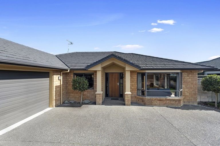 Photo of property in 12 Grace Avenue, Rototuna North, Hamilton, 3210