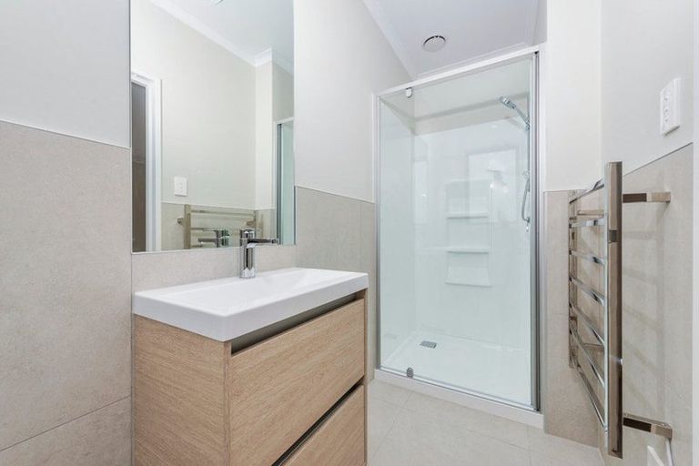 Photo of property in 11 Waenganui Road, Hobsonville, Auckland, 0616