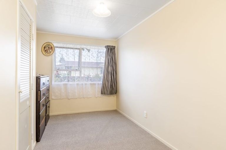 Photo of property in 12 Avro Place, Mangere, Auckland, 2022