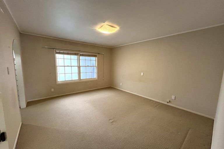 Photo of property in 23 Serrita Avenue, Sunnyhills, Auckland, 2010