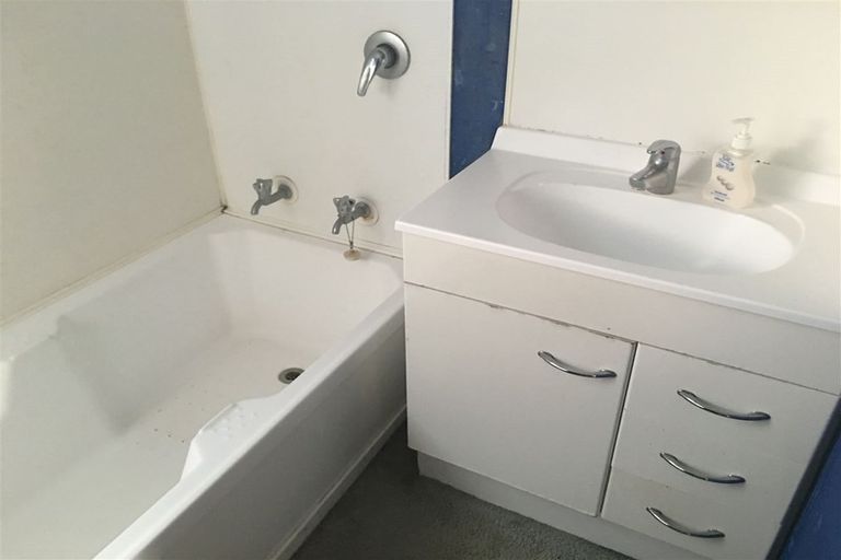 Photo of property in 12 Holyoake Street, Whanganui East, Whanganui, 4500