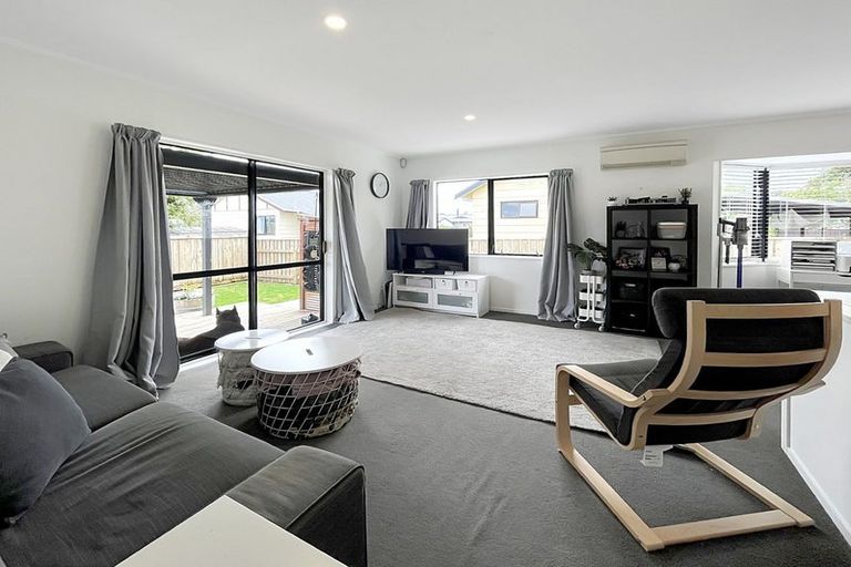 Photo of property in 48b Benmore Avenue, Cloverlea, Palmerston North, 4412