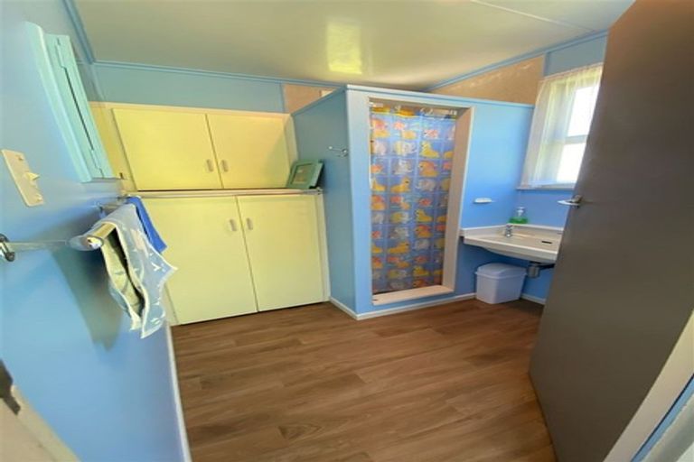 Photo of property in 253 Pouewe Street, Kawhia, 3889