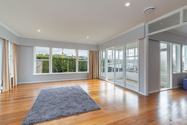 Photo of property in 8 Glen Alton Avenue, Paparangi, Wellington, 6037