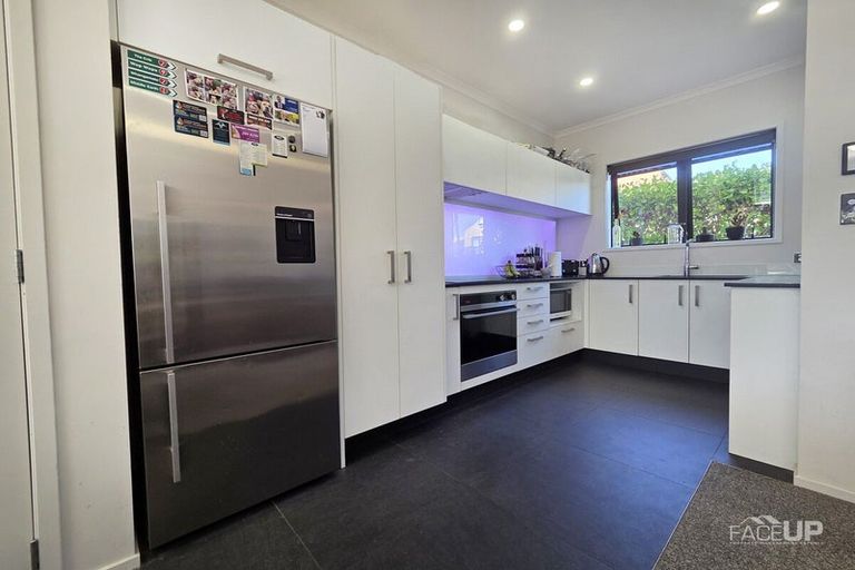 Photo of property in 10 Saltmarsh Road, Hobsonville, Auckland, 0616