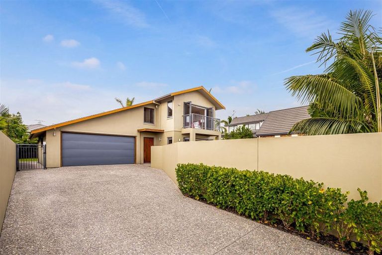 Photo of property in 48a Picasso Drive, West Harbour, Auckland, 0618