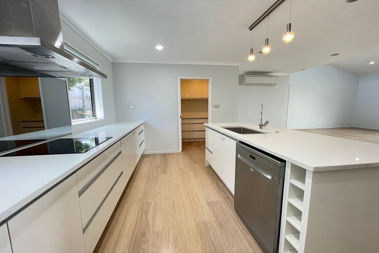 Photo of property in 11 Ngaroma House Drive, Hobsonville, Auckland, 0618