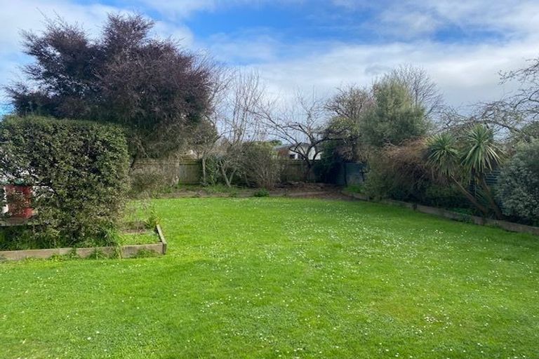 Photo of property in 14 Jellicoe Street, Greytown, 5712