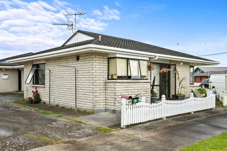 Photo of property in 2 Vogel Street, Fitzroy, New Plymouth, 4312
