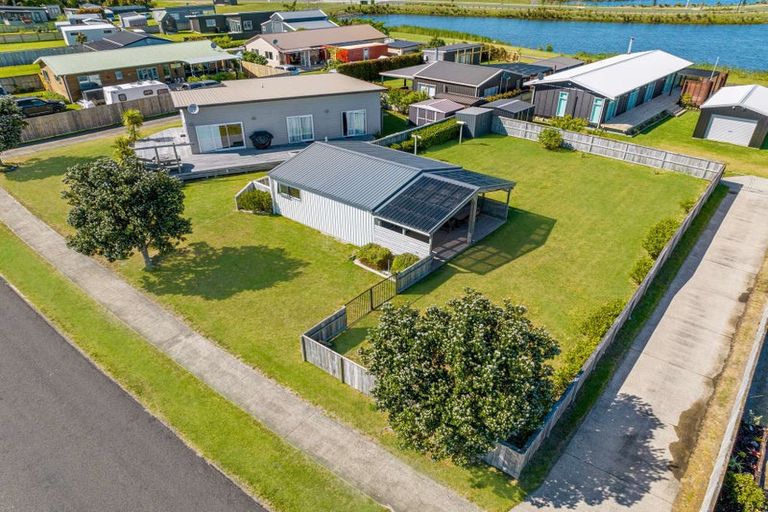 Photo of property in 184 Ngaio Drive, Matarangi, Whitianga, 3592