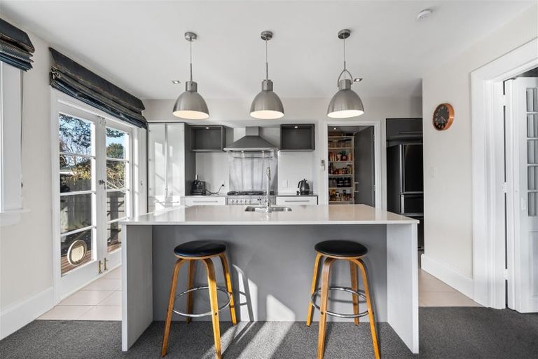 Photo of property in 96 Petrie Street, Richmond, Christchurch, 8013