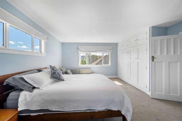 Photo of property in 215 Barrington Street, Somerfield, Christchurch, 8024