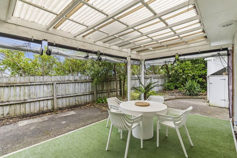 Photo of property in 17 Nukumea Common, Orewa, 0931