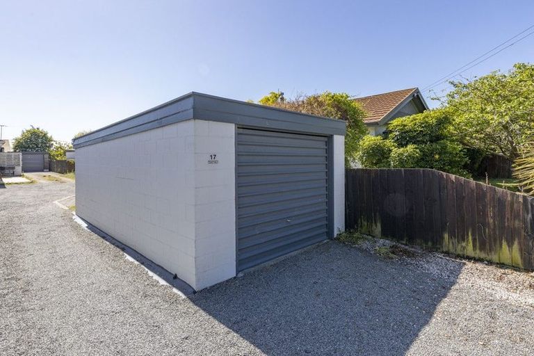 Photo of property in 1/17 Tyrone Street, Belfast, Christchurch, 8051