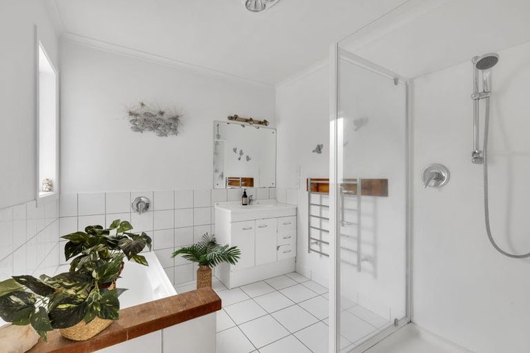 Photo of property in 57 Richmond Road, Pohara, Takaka, 7183