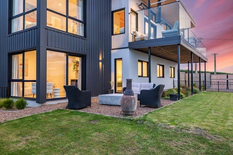 Photo of property in 83 Major Hornbrook Road, Mount Pleasant, Christchurch, 8081