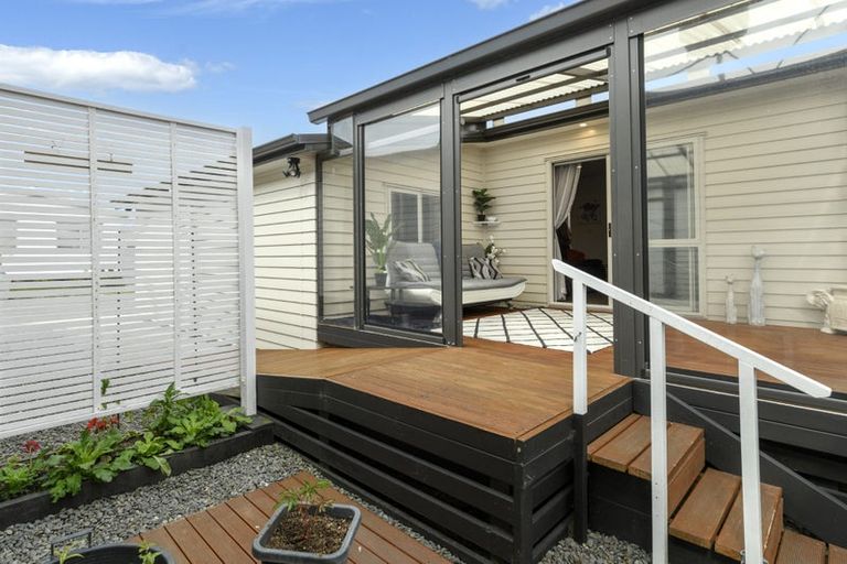 Photo of property in 11 Kamahi Crescent, Papamoa Beach, Papamoa, 3118