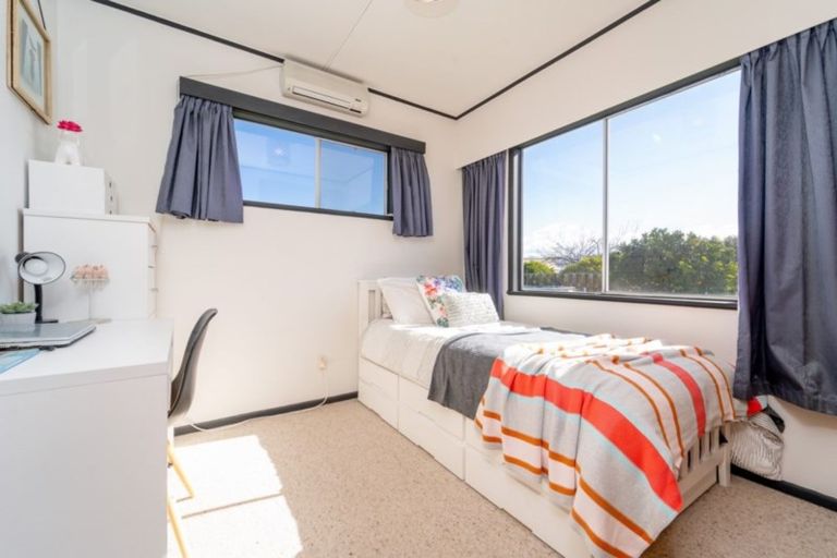 Photo of property in 12 Fairbrother Street, Carterton, 5713