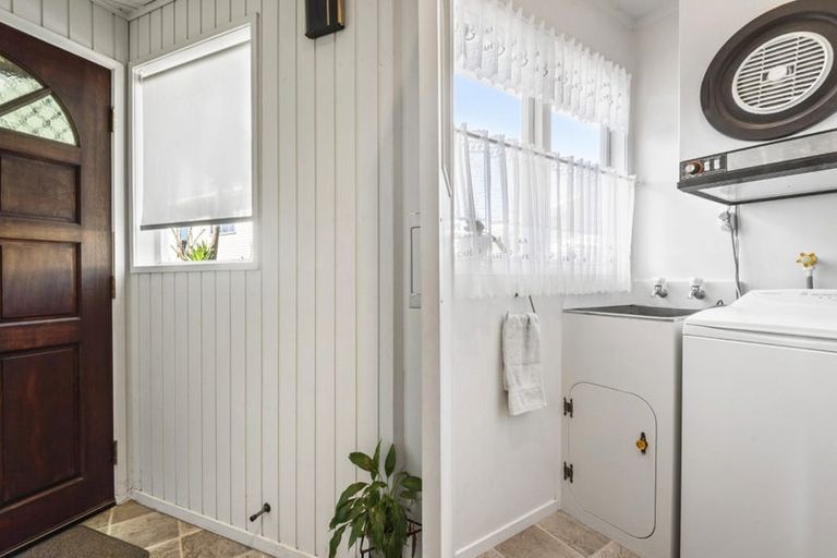 Photo of property in 17 Greenock Road, Ranui, Auckland, 0612