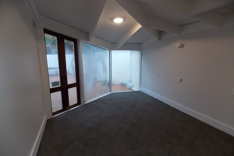 Photo of property in 25 Everton Terrace, Kelburn, Wellington, 6012