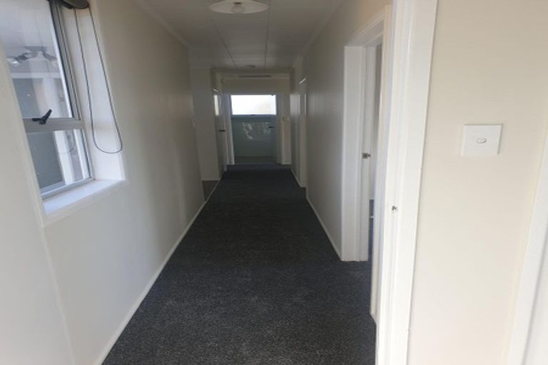 Photo of property in 290 Mahia Road, Weymouth, Auckland, 2103