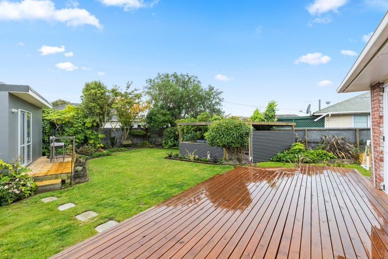 Photo of property in 12 Newport Street, Avondale, Christchurch, 8061