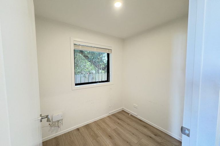 Photo of property in 64d Royal Road, Te Atatu South, Auckland, 0610