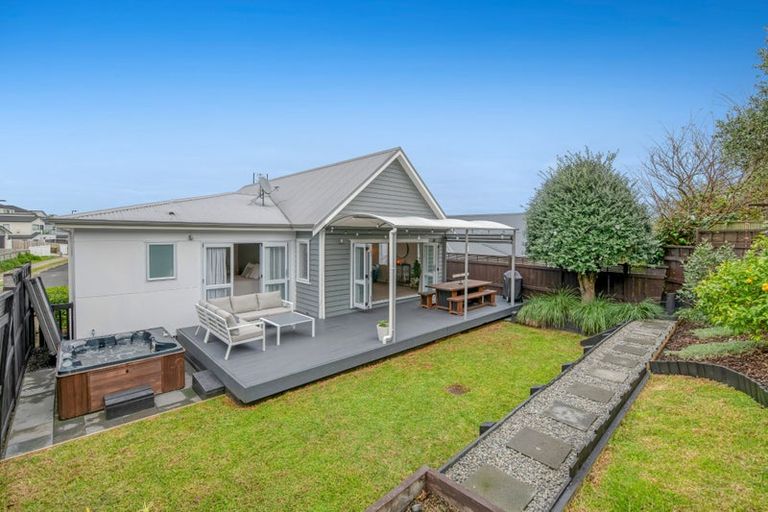 Photo of property in 115 Parkview Drive, Gulf Harbour, Whangaparaoa, 0930