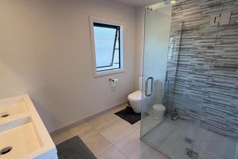 Photo of property in 34 Atlantic Drive, Fitzherbert, Palmerston North, 4410