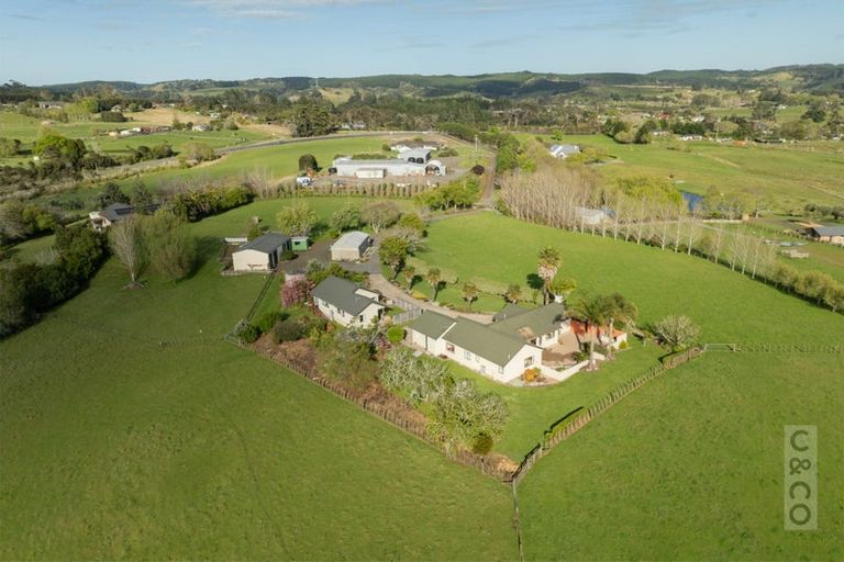 Photo of property in 1224 State Highway 16, Waimauku, 0883