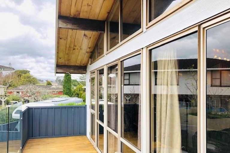 Photo of property in 130 Hutchinsons Road, Bucklands Beach, Auckland, 2014