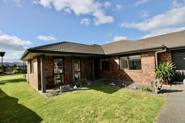 Photo of property in 52 Kupe Drive, Whitianga, 3510