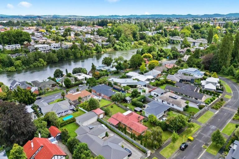 Photo of property in 17 Riverview Terrace, Fairfield, Hamilton, 3214