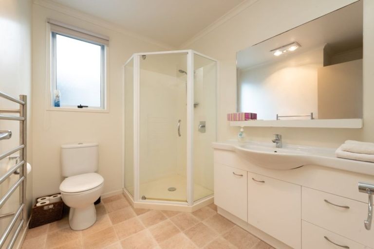 Photo of property in 131 Karewa Parade, Papamoa Beach, Papamoa, 3118