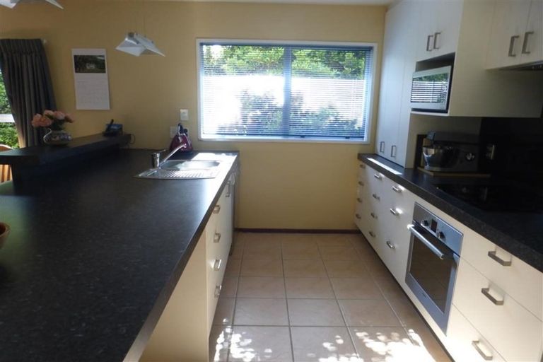 Photo of property in 6 Rowanwood Close, Halswell, Christchurch, 8025