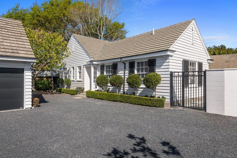 Photo of property in 48 Mcdougall Avenue, St Albans, Christchurch, 8014