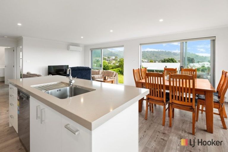 Photo of property in 93b Beach Road, Waihi Beach, 3611