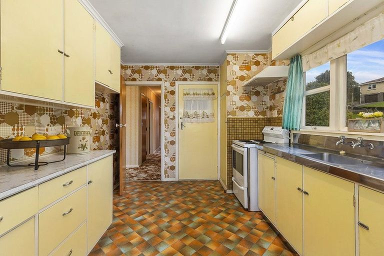 Photo of property in 6 Ernest Street, Ranui, Porirua, 5024