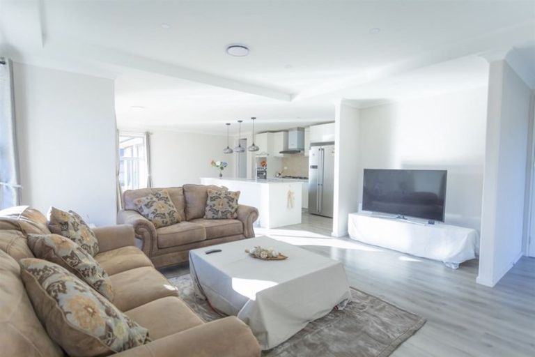 Photo of property in 27 Bradbury Avenue, Rolleston, 7614