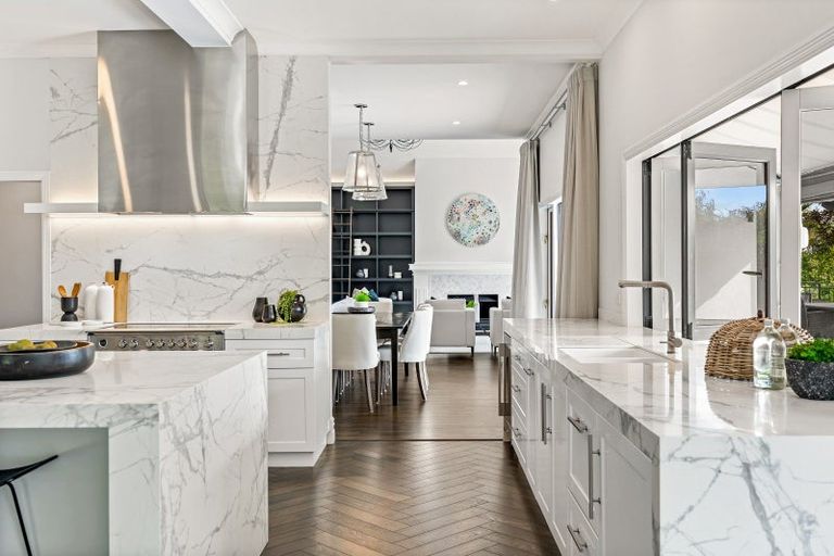 Photo of property in 6 Emily Lane, Greenhithe, Auckland, 0632