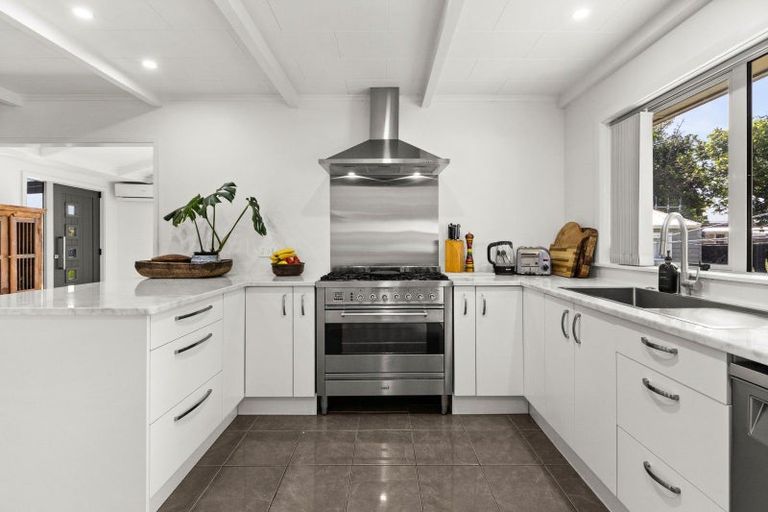 Photo of property in 48a Avenue Road, Greenmeadows, Napier, 4112